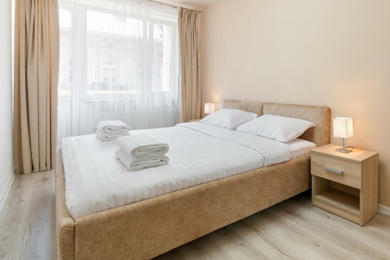 Avangard Shpytalna 20A Apart Lviv Exteriör bild