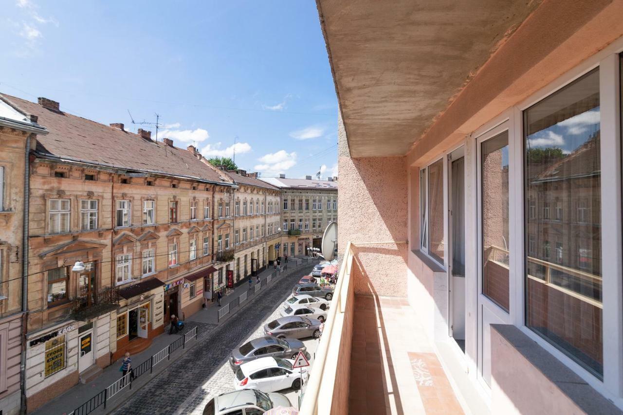 Avangard Shpytalna 20A Apart Lviv Exteriör bild